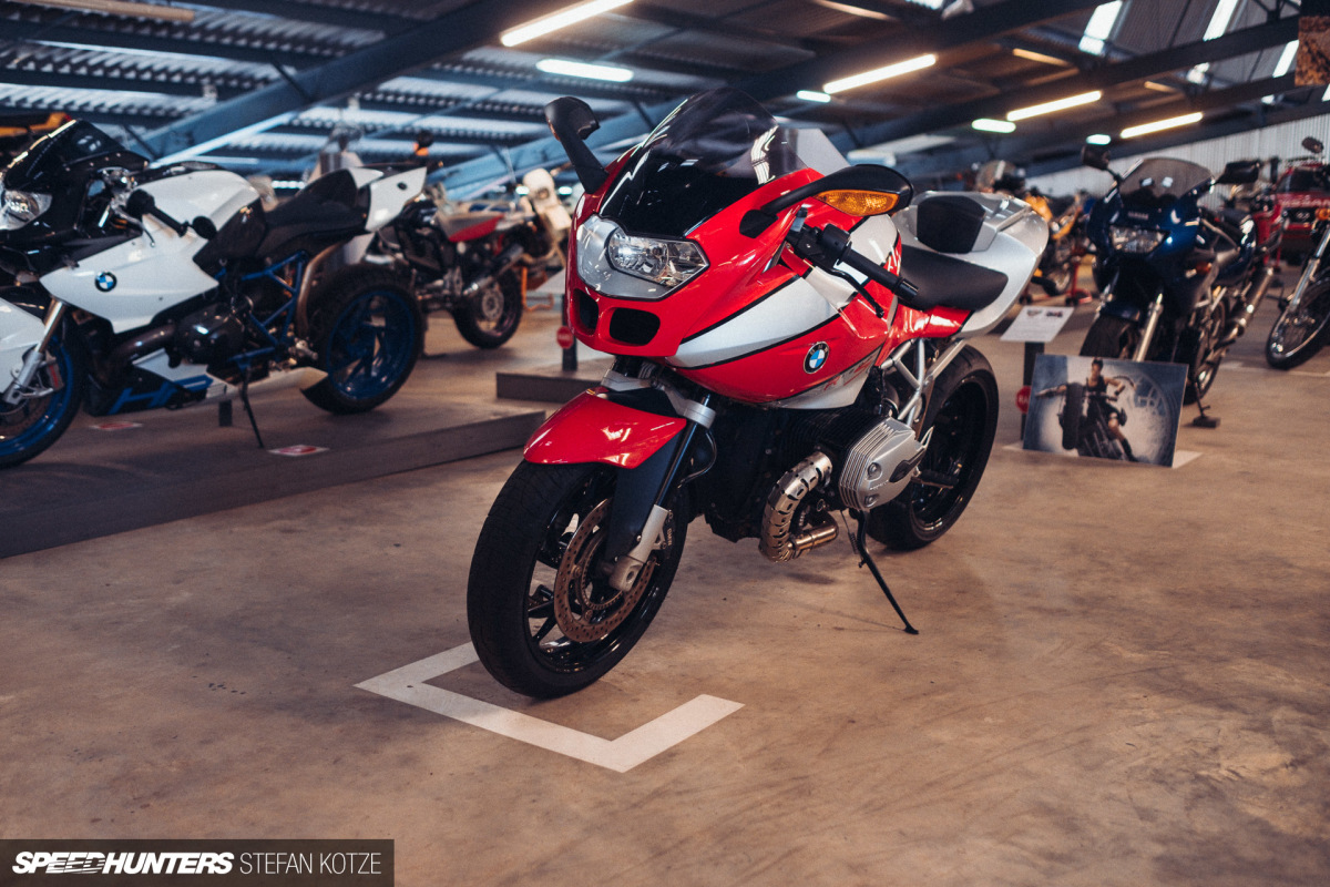 stefan-kotze-speedhunters-motorcycle-room-054