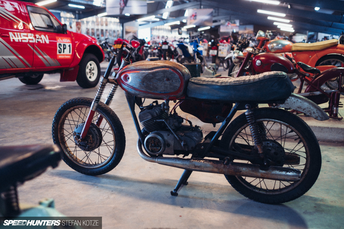 stefan-kotze-speedhunters-motorcycle-room-078
