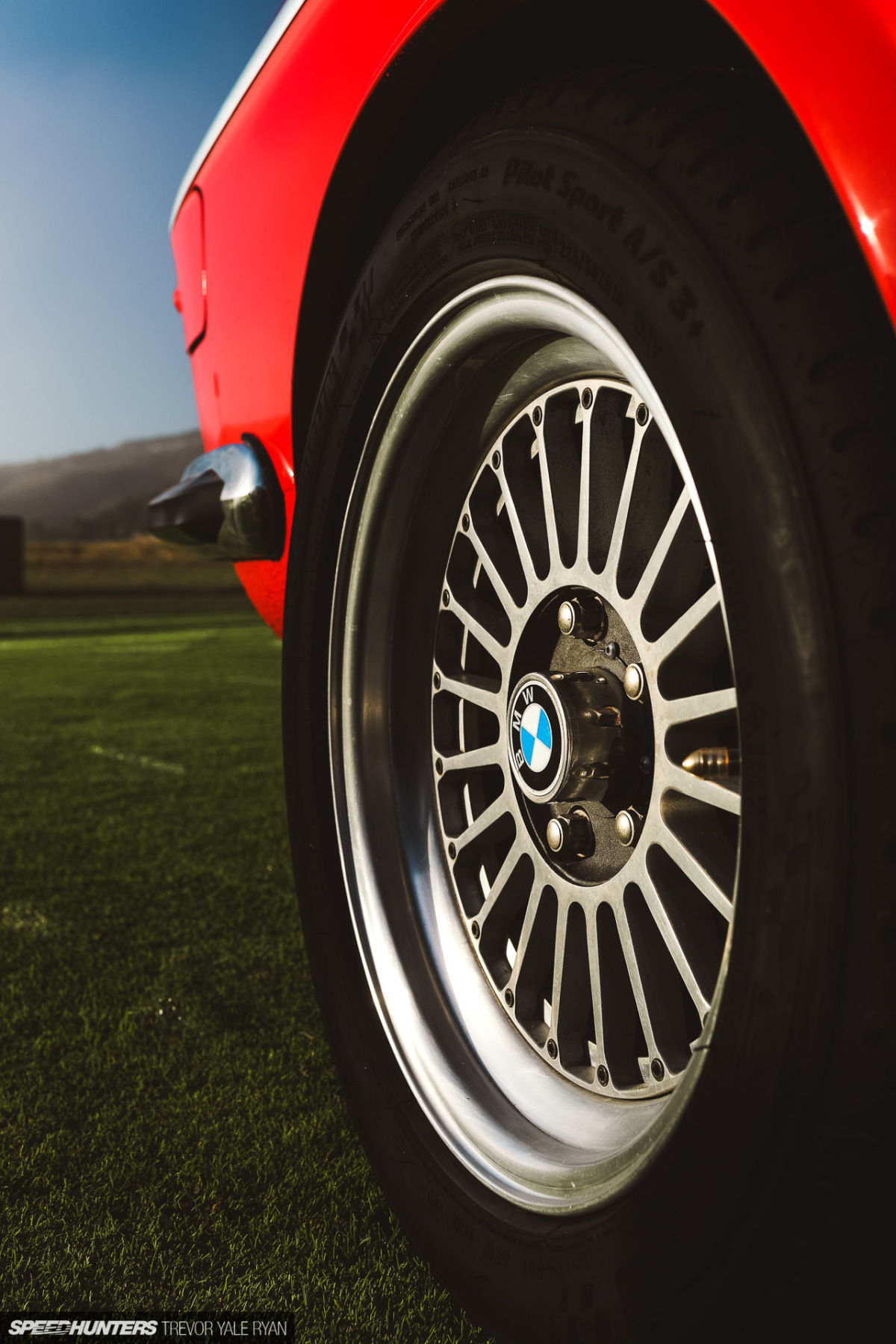 2019-Legends-Of-The-Autobahn-Details-Wheels-Monterey-Car-Week_Trevor-Ryan-Speedhunters_008_3114