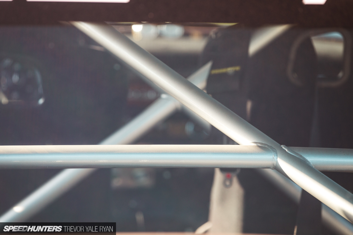 2019-Legends-Of-The-Autobahn-Details-Wheels-Monterey-Car-Week_Trevor-Ryan-Speedhunters_026_3340