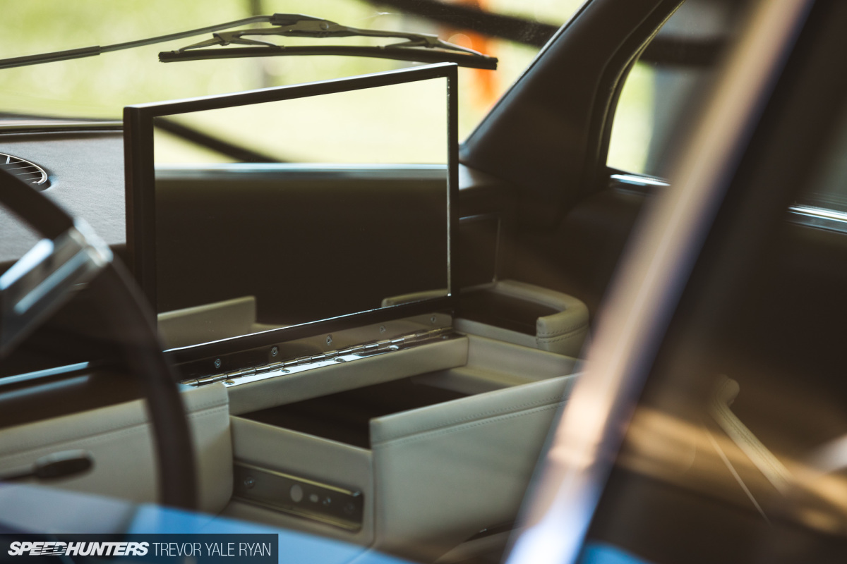 2019-Legends-Of-The-Autobahn-Details-Wheels-Monterey-Car-Week_Trevor-Ryan-Speedhunters_037_3586