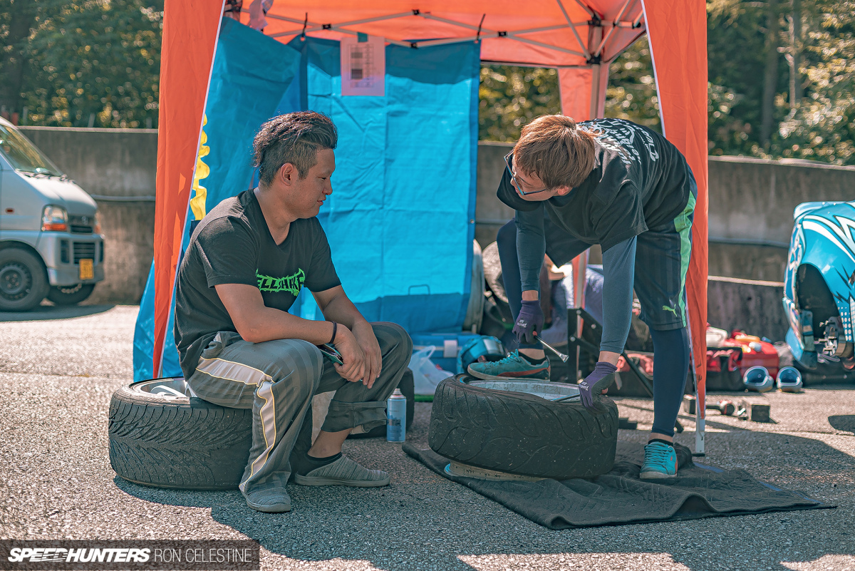 Speedhunters_Slysummit_RonCelestine_TireRepair