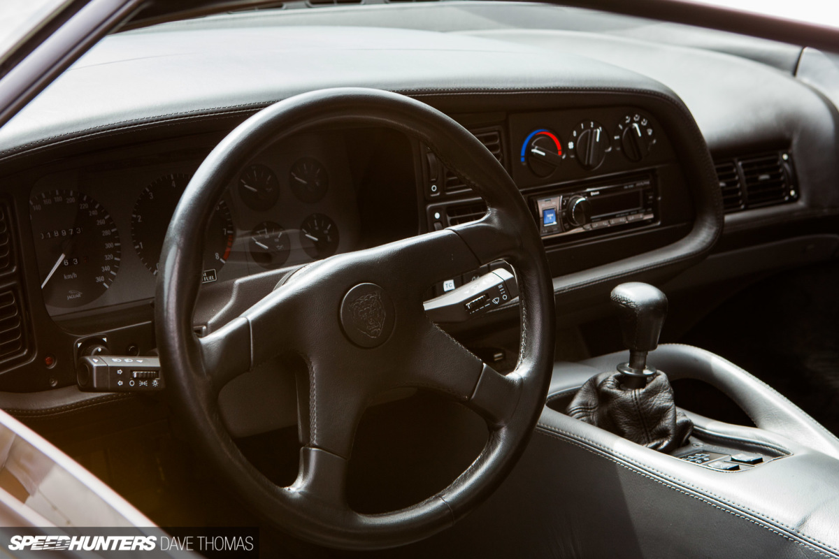 Oblivion-Carshow-Ontario-2019-XJ220-Dave-Thomas-11