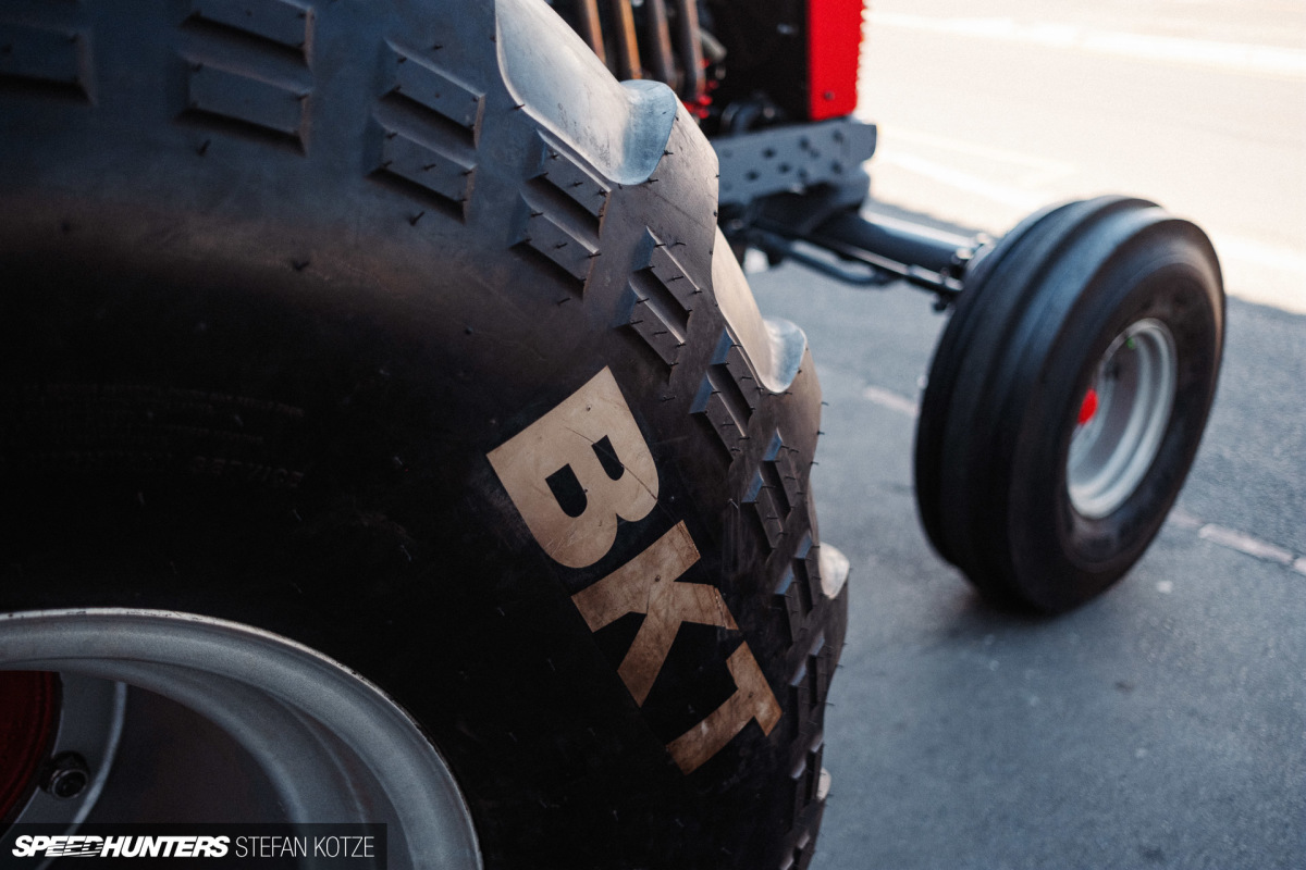 stefan-kotze-speedhunters-monster-tractor-026