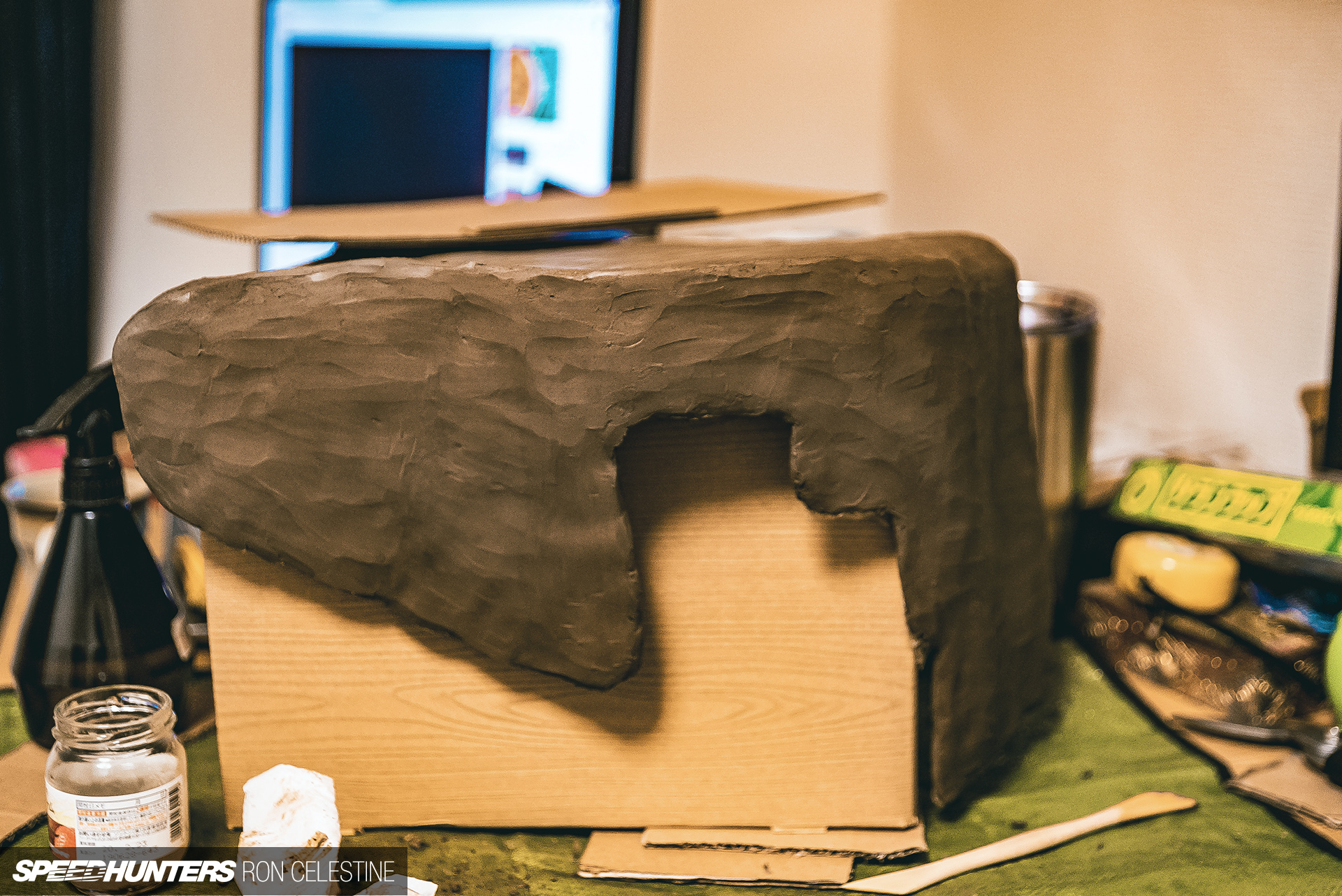 Speedhunters_RonCelestine_ER34_Nissan_Skyline_ProjectRough_CarbonBox_7