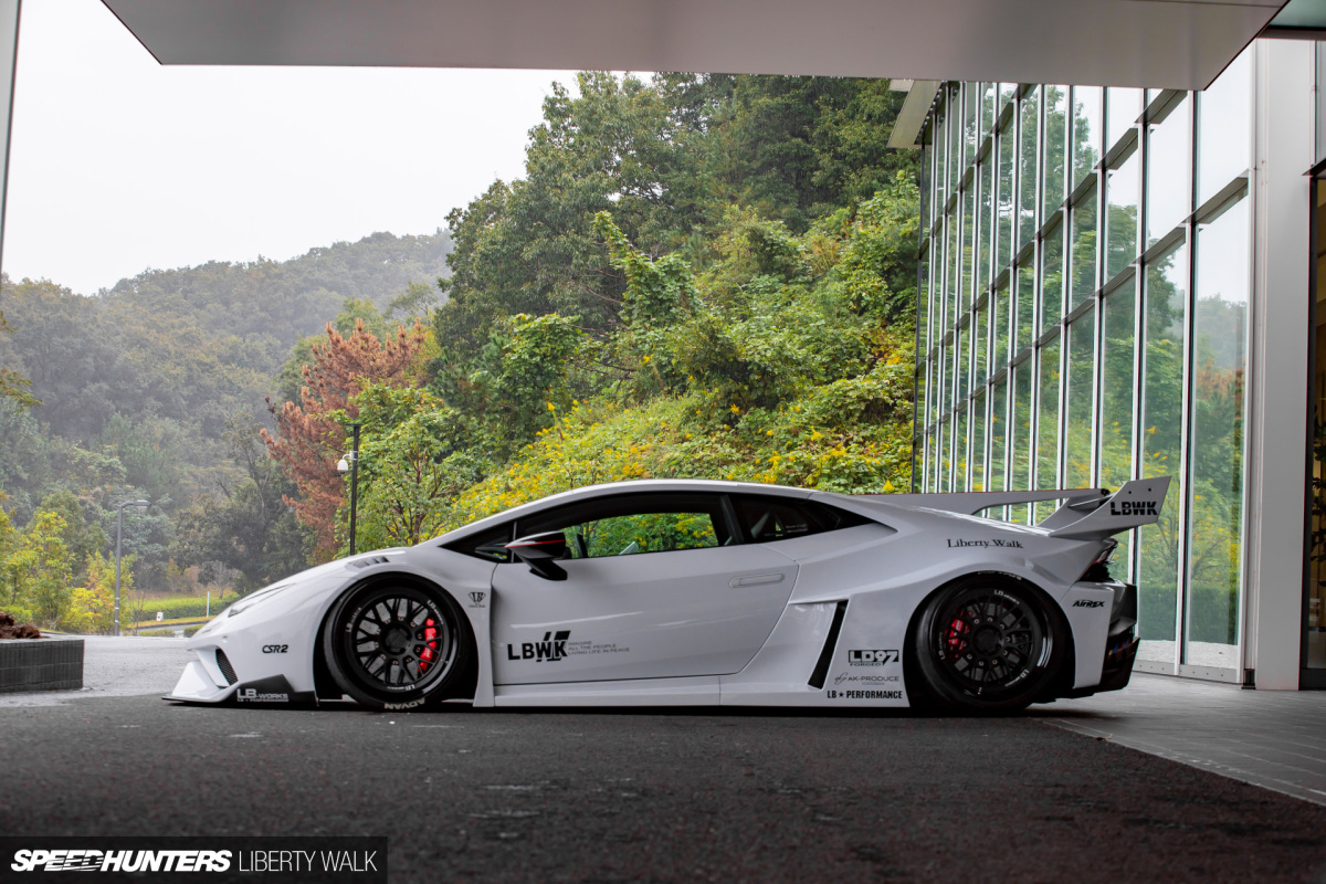 Speedhunters_Liberty_Walk_HURA_350_022