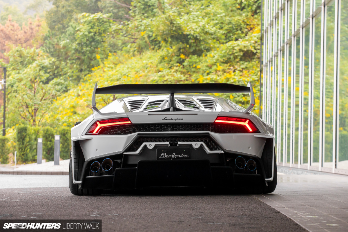 Speedhunters_Liberty_Walk_HURA_350_025