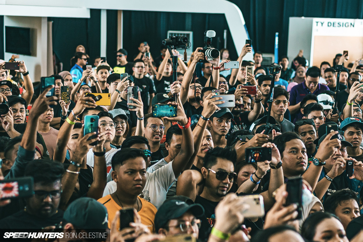 Speedhunters_Ron_Celestne_Crowd_1