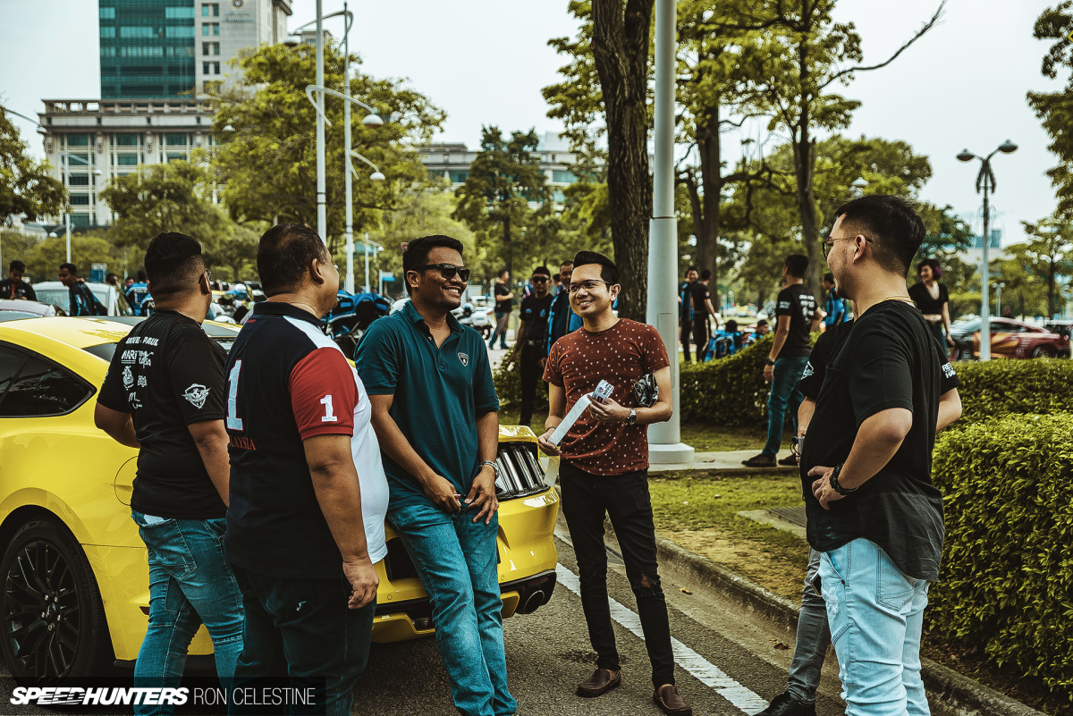 Speedhunters_Ron_Celestine_Drive4Paul_Crowd_1