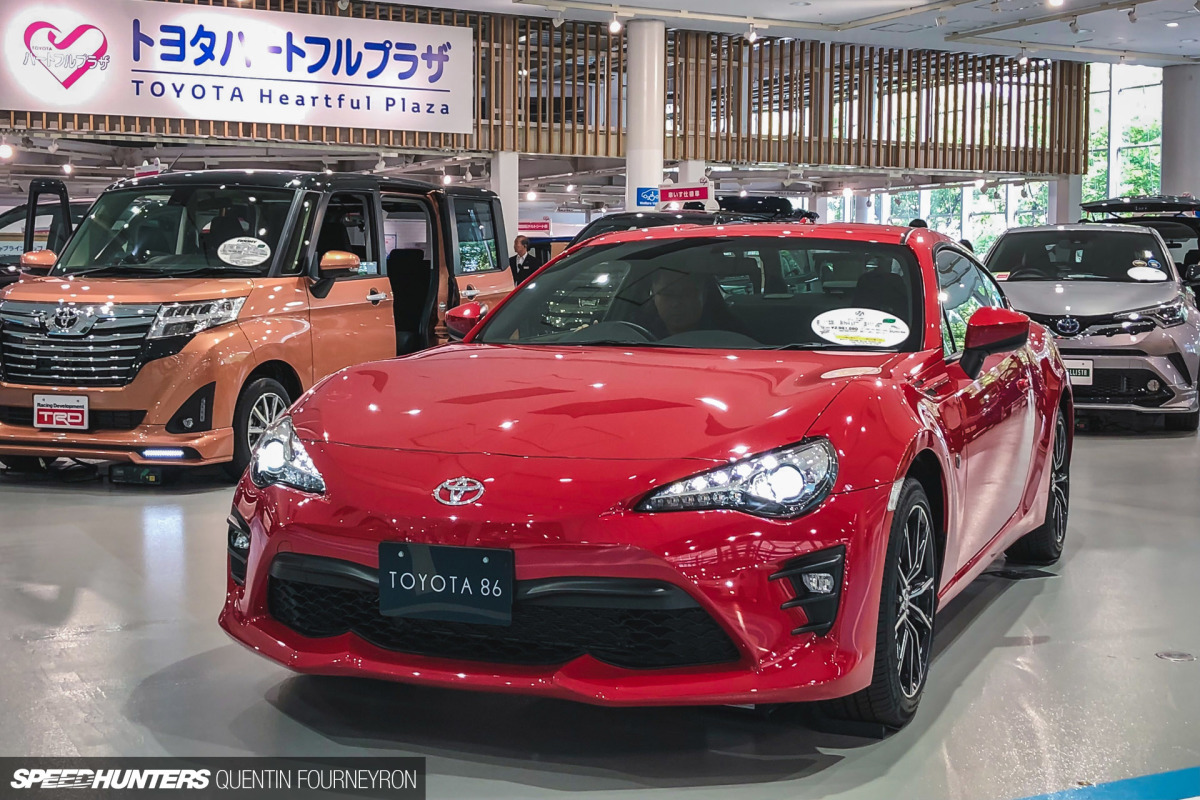 Speedhunters_Quentin_Fourneyron_Toyota_Odaiba_08