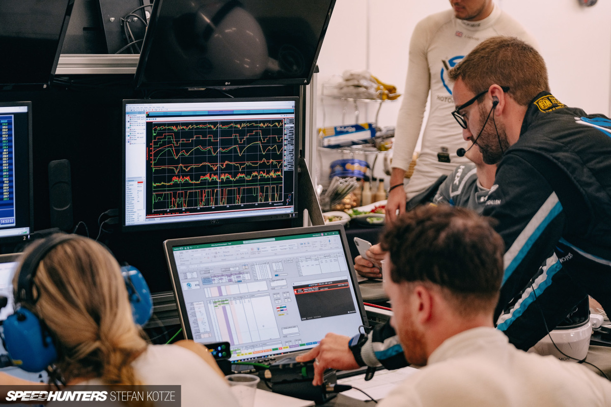 stefan-kotze-speedhunters-kyalami-9hour-162