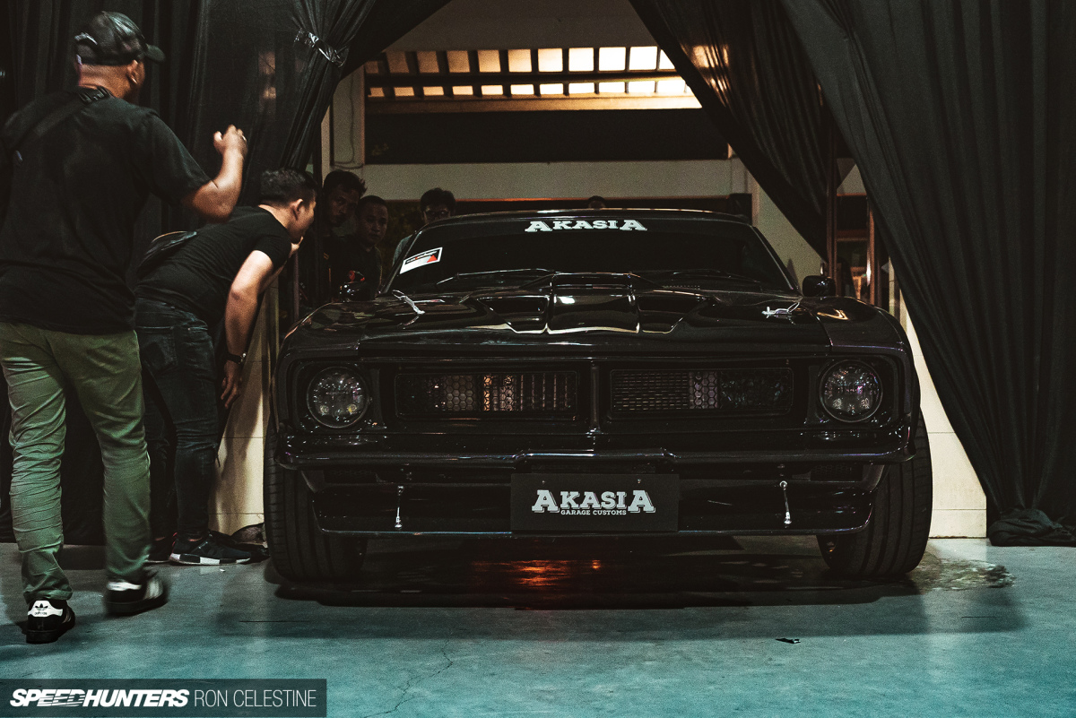 Speedhunters_RonCelestine_BlackAutoBattle_Falcon