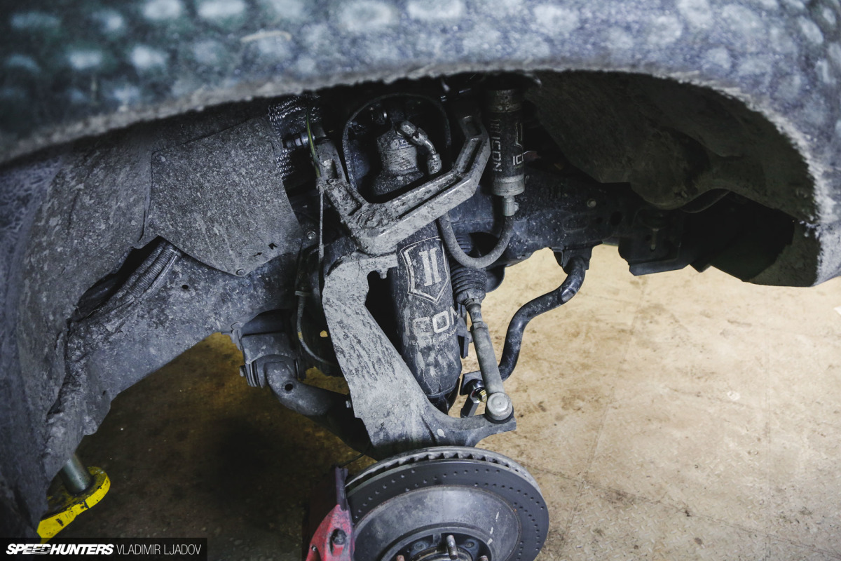 saint-petersburg-car-culture-by-wheelsbywovka-35