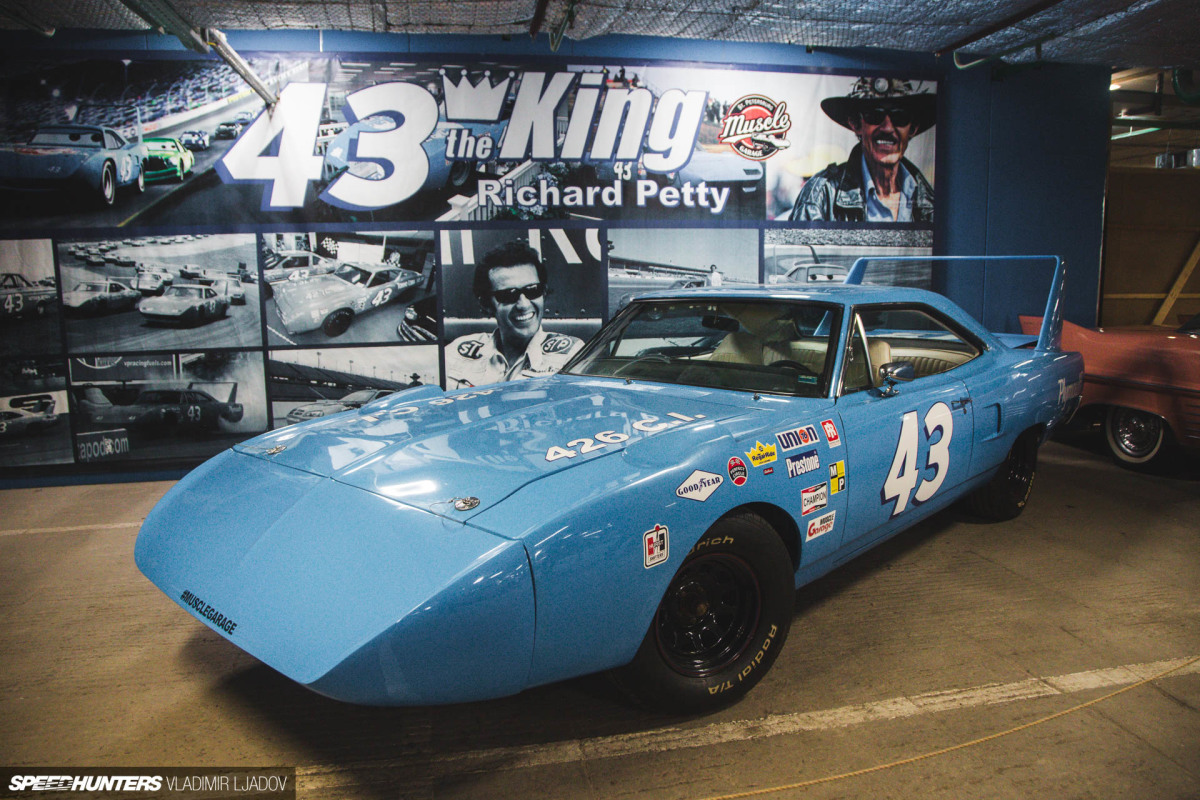 saint-petersburg-car-culture-by-wheelsbywovka-27