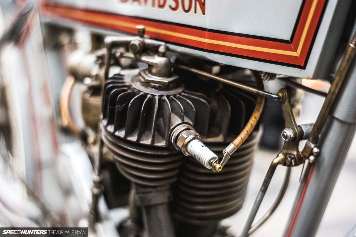 2019-1Moto-Show-Lomography-Petzval-Bokeh-Lens_Trevor-Ryan-Speedhunters_010_8800