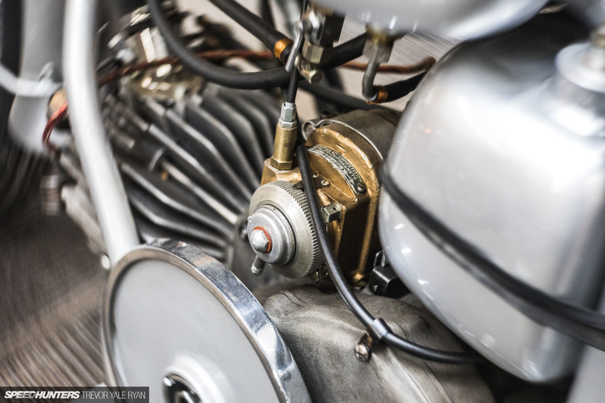 2019-1Moto-Show-Lomography-Petzval-Bokeh-Lens_Trevor-Ryan-Speedhunters_024_8841