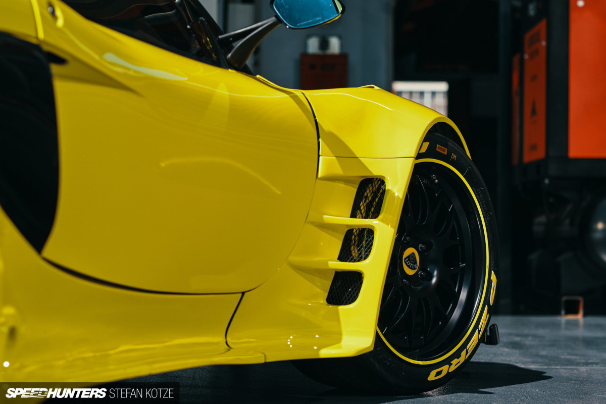 stefan-kotze-speedhunters-lotus-amg-005