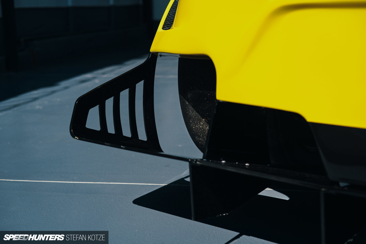 stefan-kotze-speedhunters-lotus-amg-020