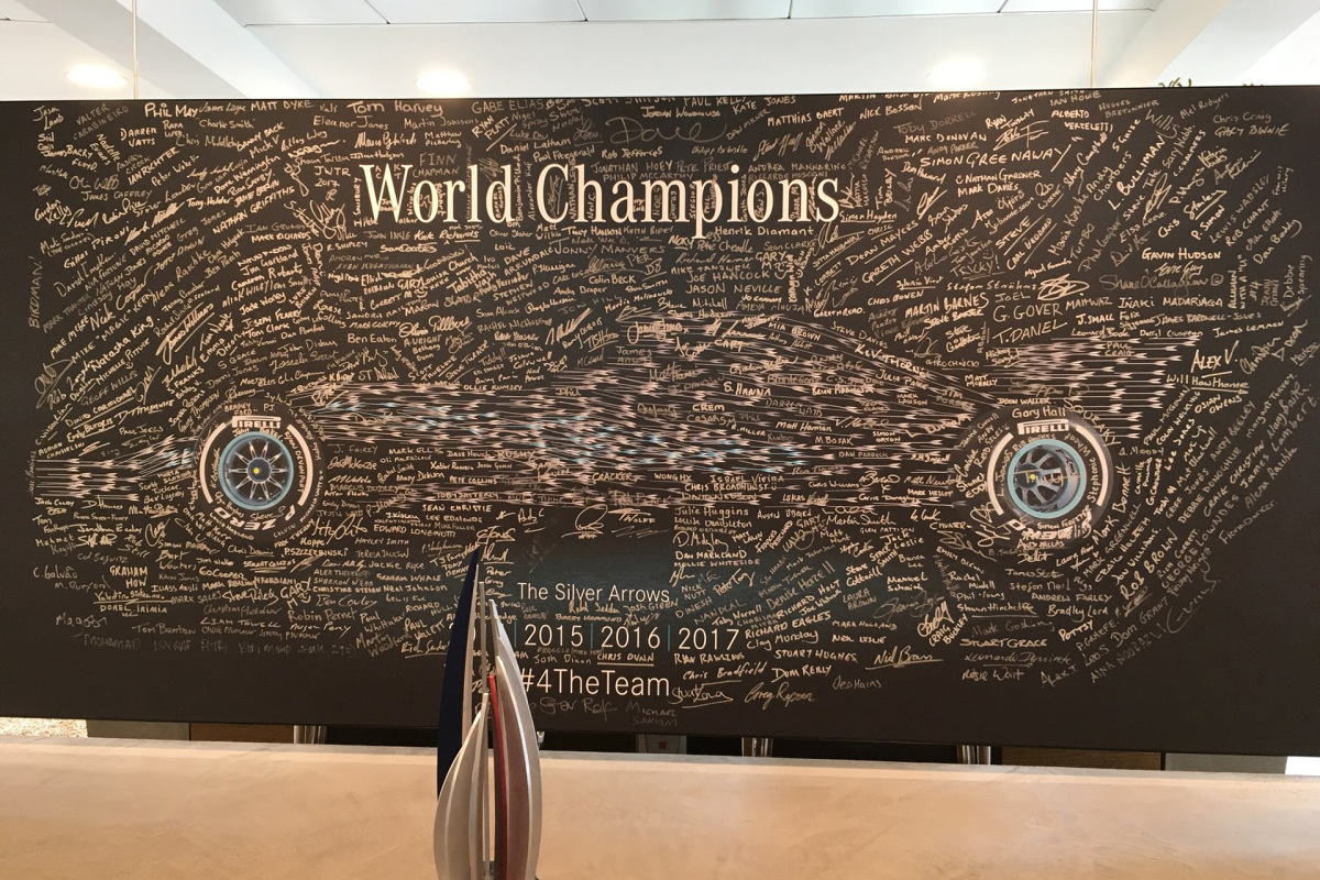 37728313_1612911902164960_2041653673846636544_o