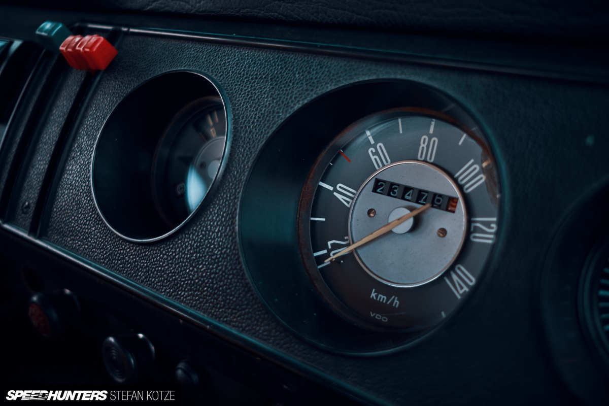 stefan-kotze-speedhunters-porsche-kombi- 24