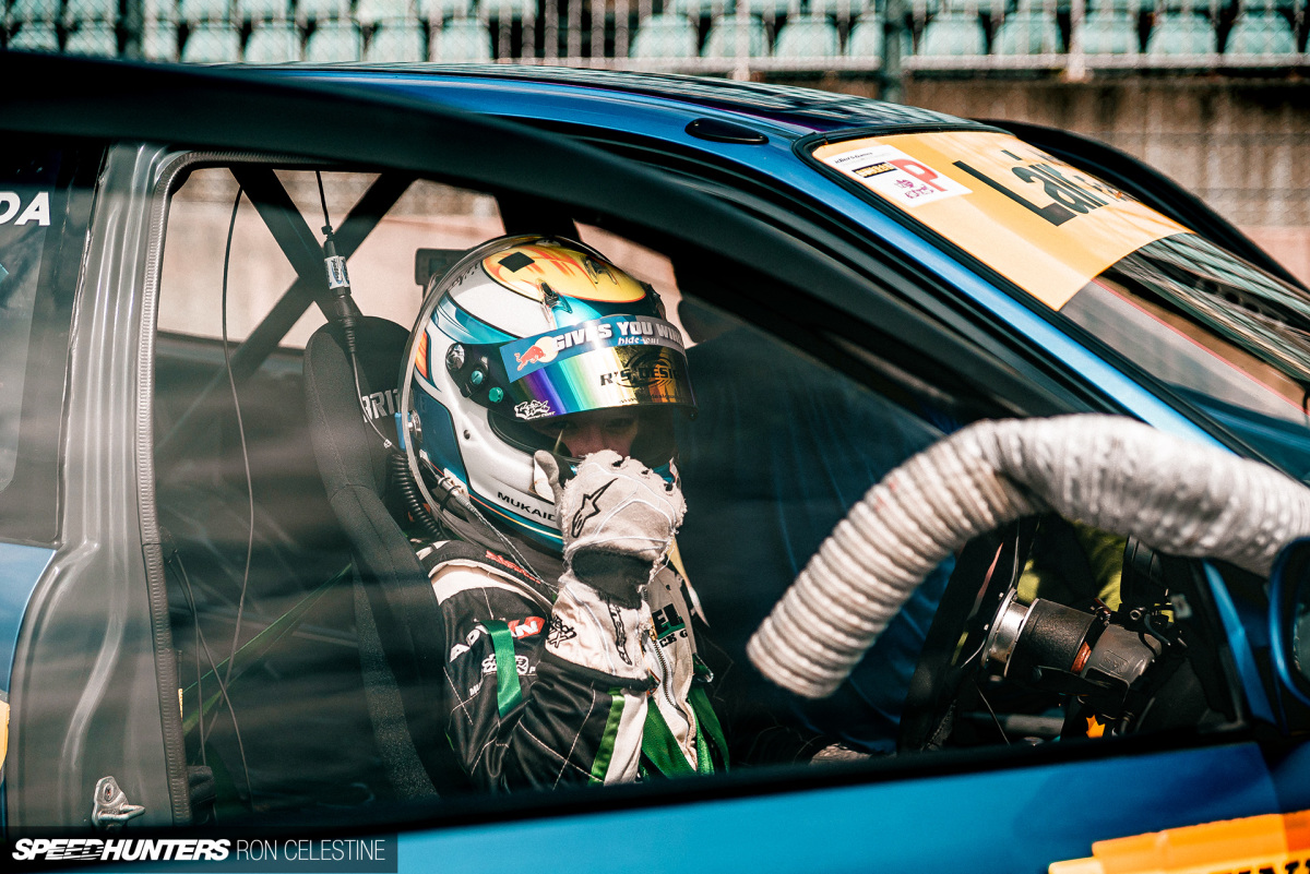 Speedhunters_Ron_Celestine_Wako_Endurance_StartingGrid_GutsPose