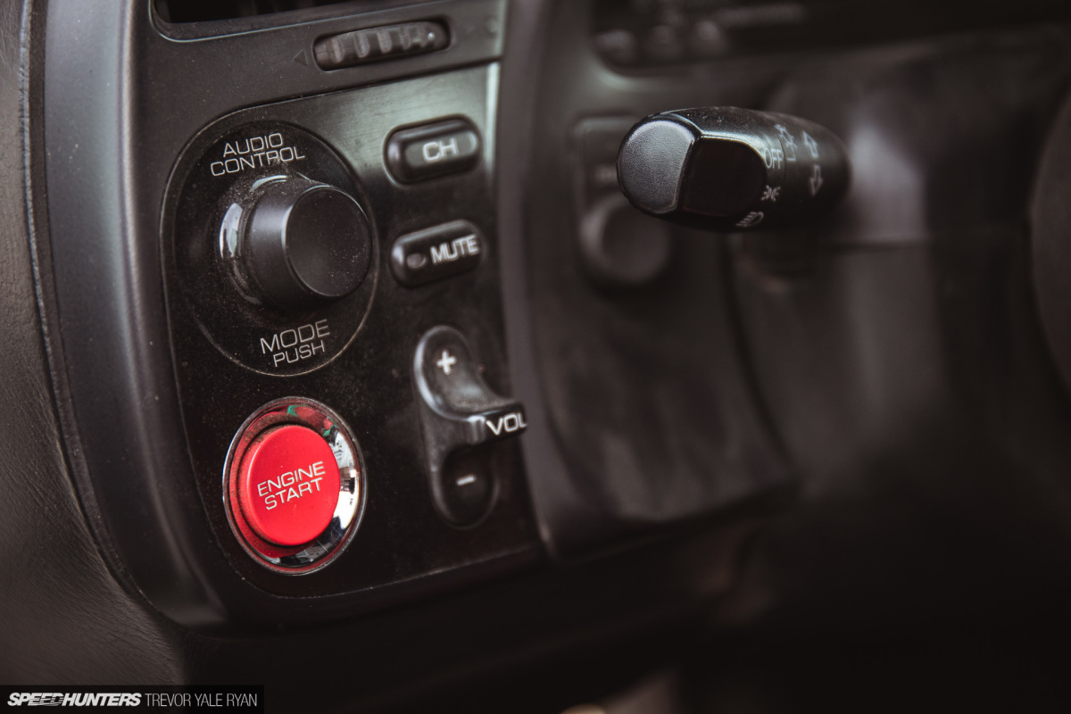 2020-Rainbow-S2000-The-Drivers-Edge_Trevor-Ryan-Speedhunters_022_2358