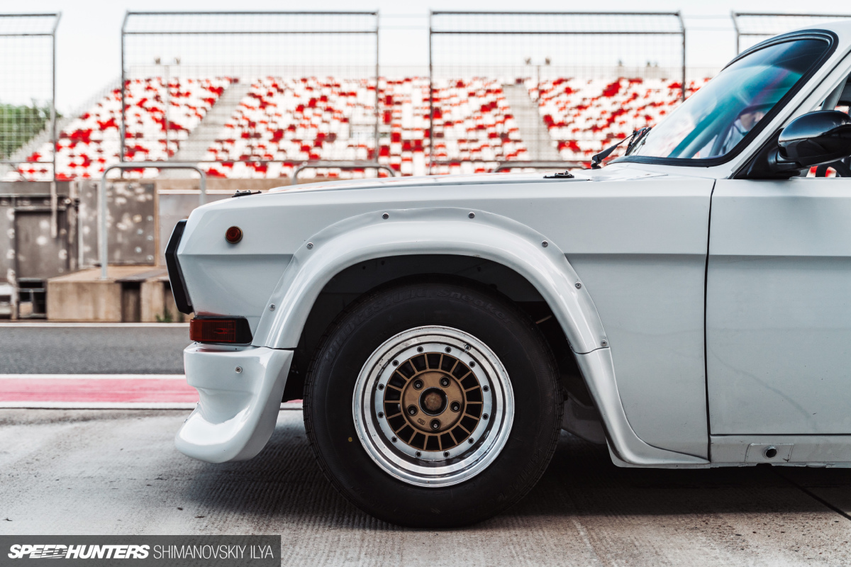 Speedhunters_Shim_Ilya_GAZ-24_DSC09119