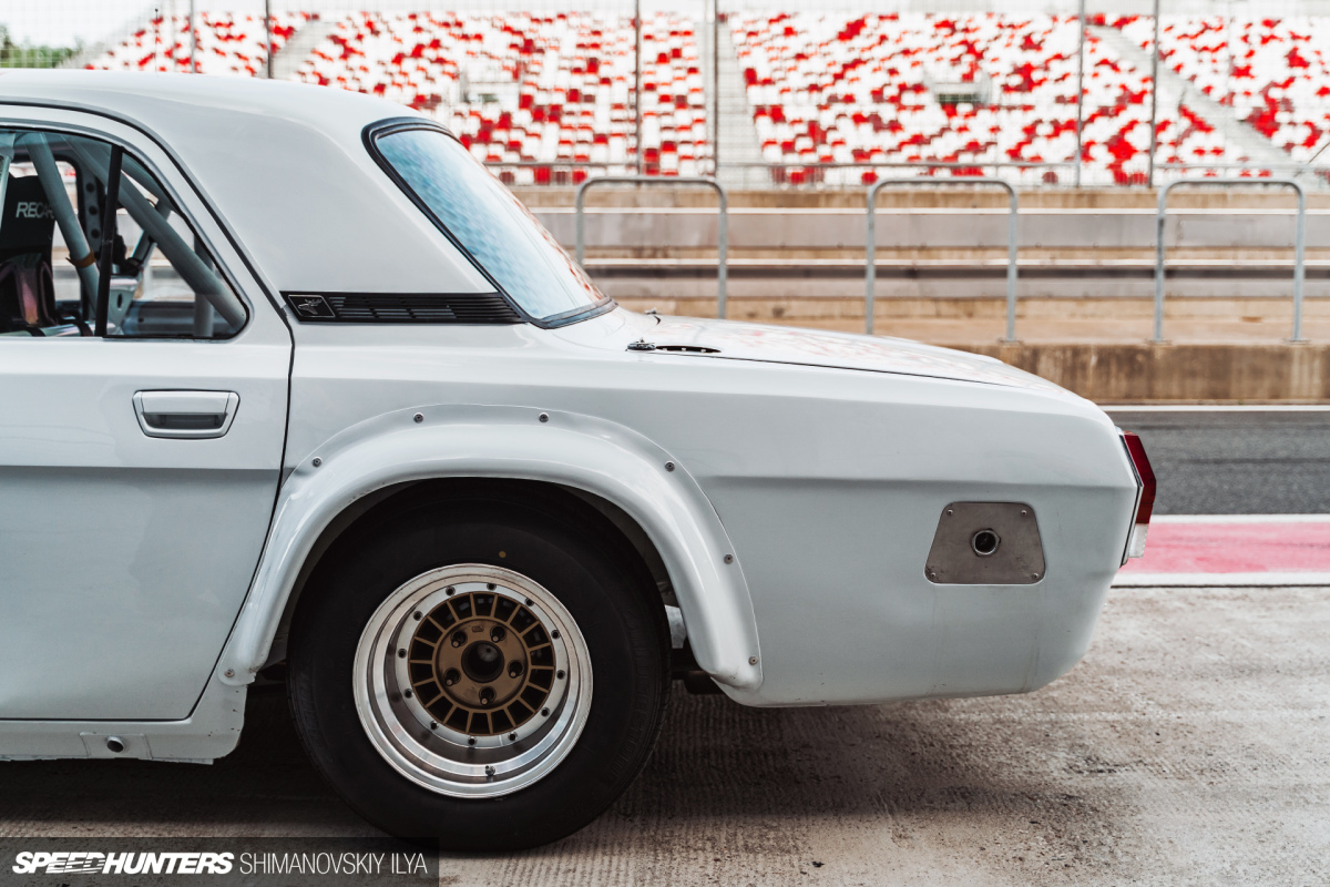 Speedhunters_Shim_Ilya_GAZ-24_DSC09138