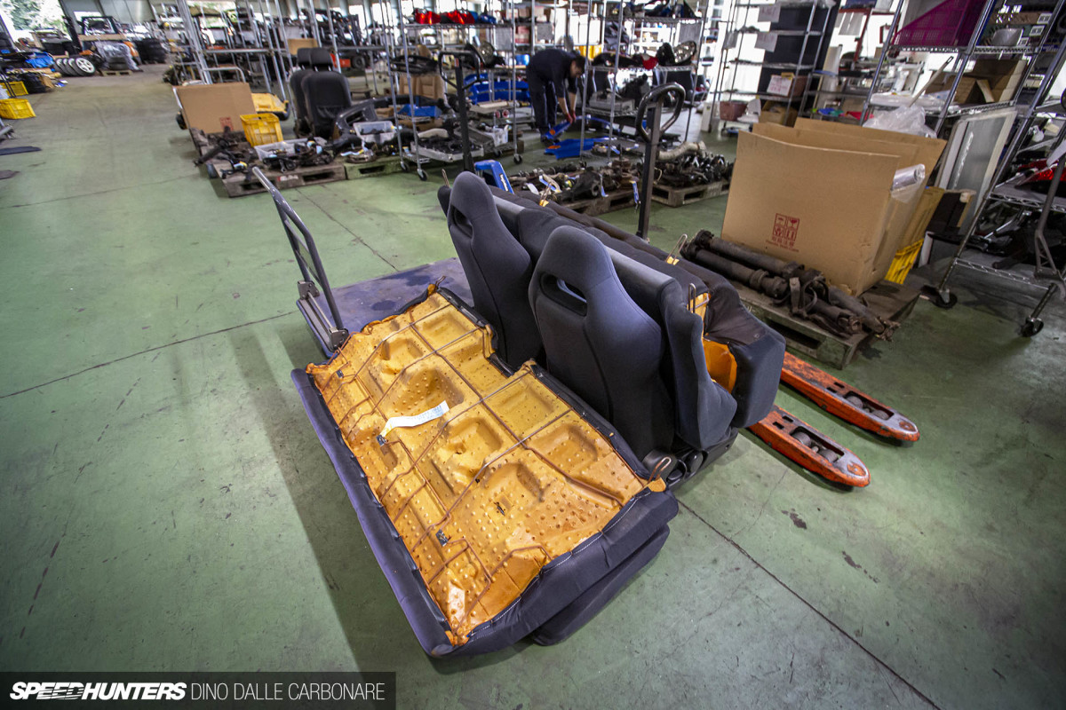 trust_kikaku_dino_dalle_carbonare_003