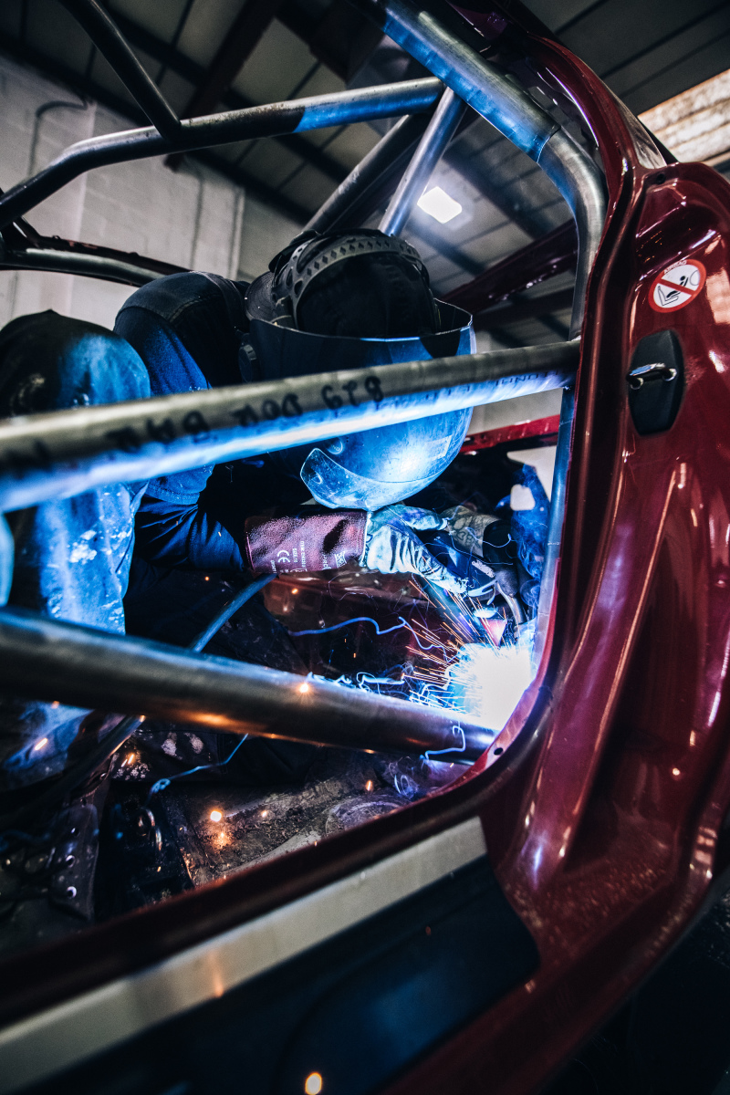 6A081033-C185-4EC7-9B4E-3E4D527037D1