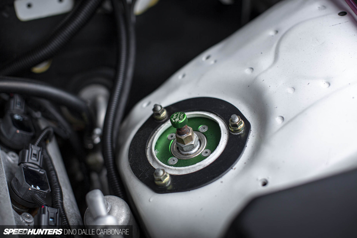 1u-jzs151-crown_dino_dalle_carbonare_15