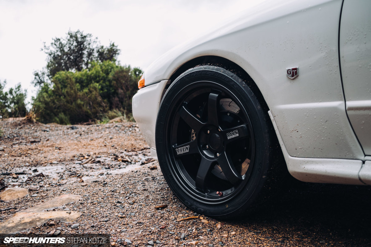 stefan-kotze-speedhunters-nissan-skyline-r32-brothers (79)