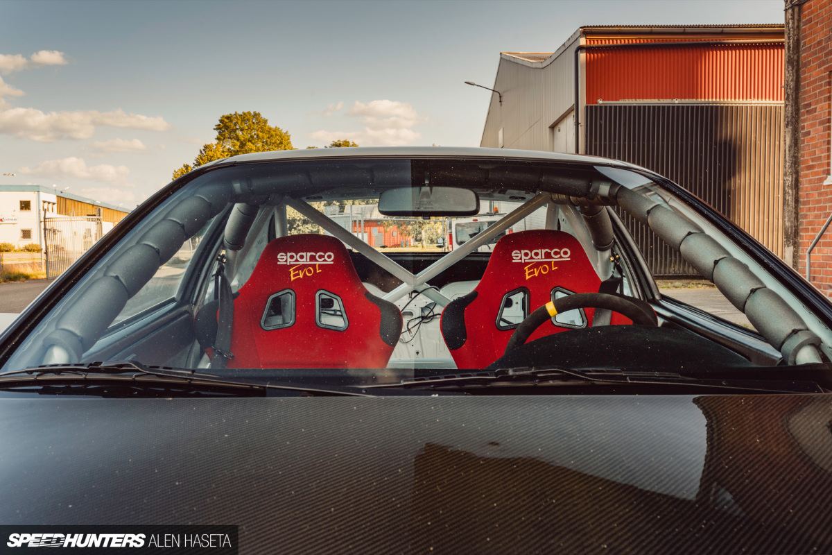 Speedhunters_Alen_Haseta_Interior7