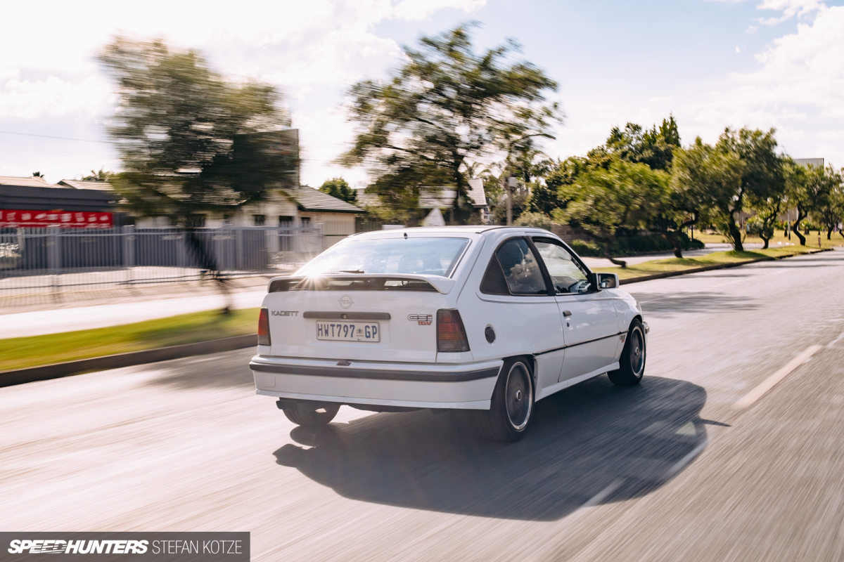 stefan-kotze-opel-superboss-bmw-325is-speedhunters (5)