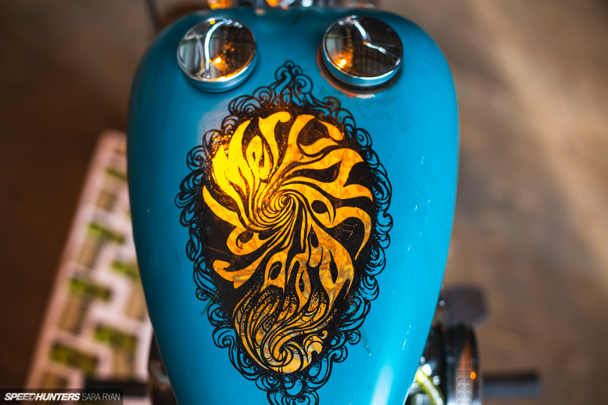 2021-1Moto-Seats-Tanks-Art_Trevor-Ryan-Speedhunters_014_2163