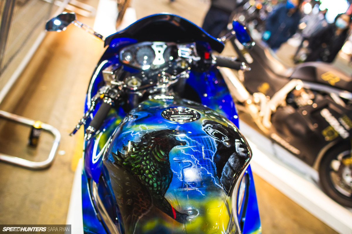 2021-1Moto-Seats-Tanks-Art_Trevor-Ryan-Speedhunters_026_2288