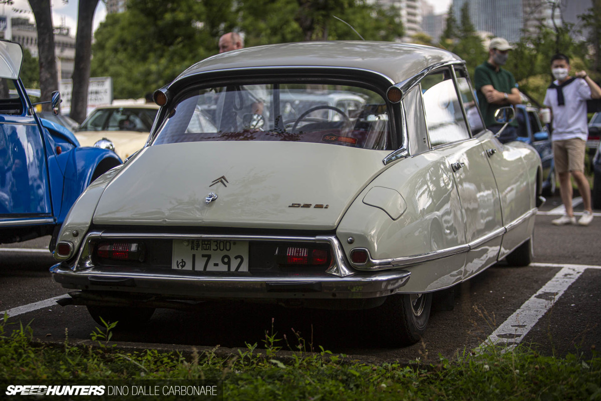 tokyo_cars_coffee_french_94