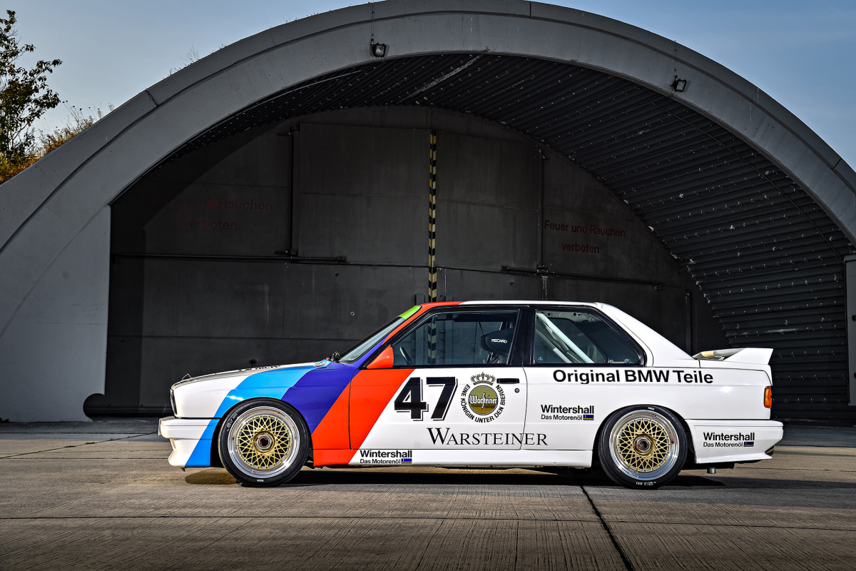 P90237159_highRes_the-bmw-m3-dtm-e30-0