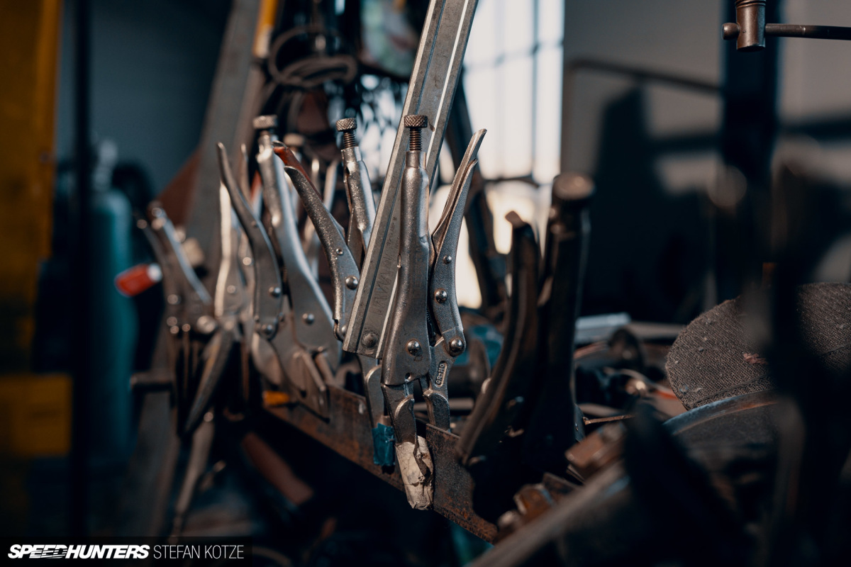 stefan-kotze-speedhunters-english-wheel-fabrication  (35)