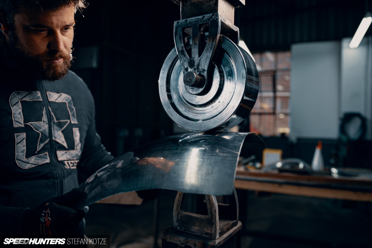 stefan-kotze-speedhunters-english-wheel-fabrication  (52)