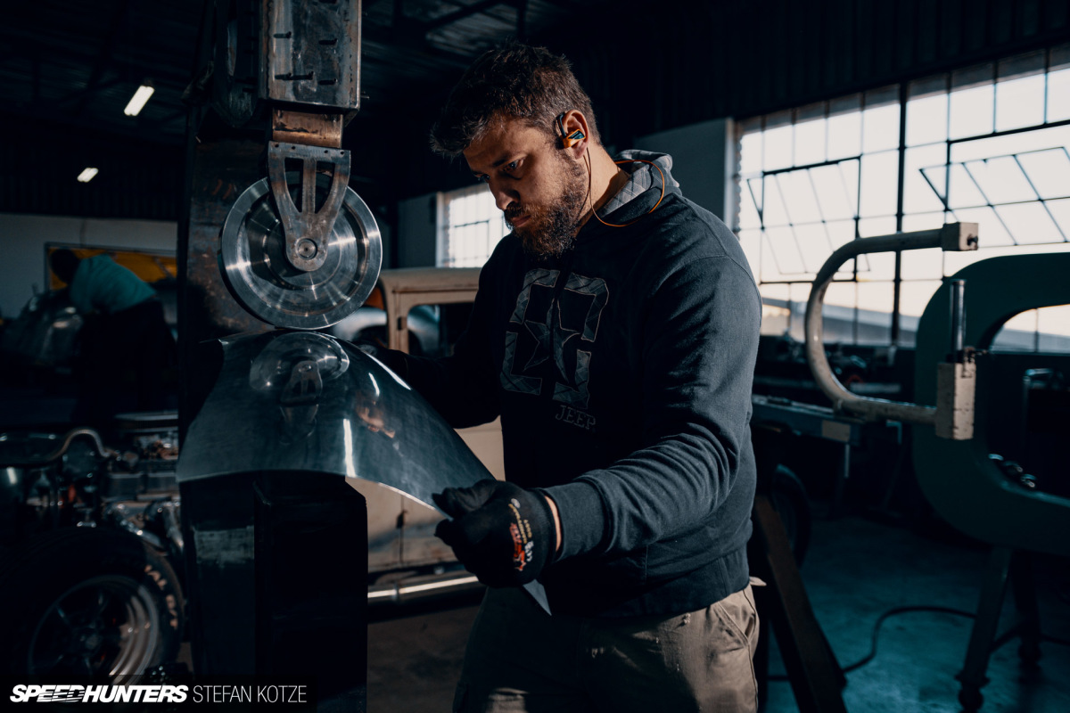 stefan-kotze-speedhunters-english-wheel-fabrication  (62)