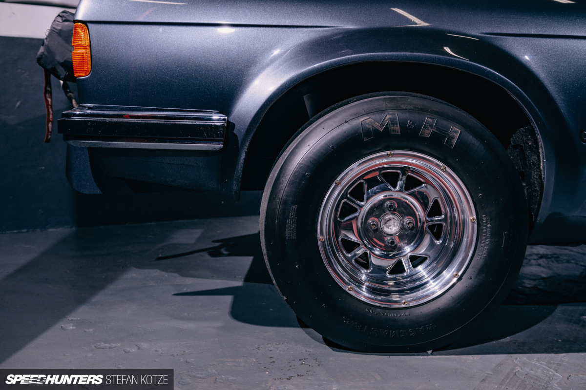 stefan-kotze-mazda-powered-bmw-e30-speedhunters (44)