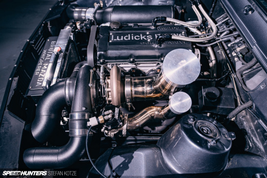 stefan-kotze-mazda-powered-bmw-e30-speedhunters&nbsp;(15)