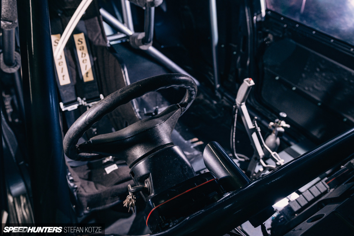 stefan-kotze-mazda-powered-bmw-e30-speedhunters (62)