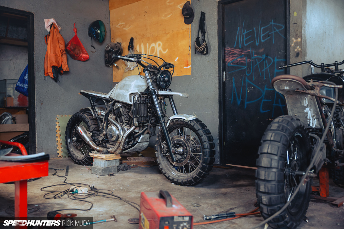 Speedhunters_Treasure_Garage_Bali_ARD_1000