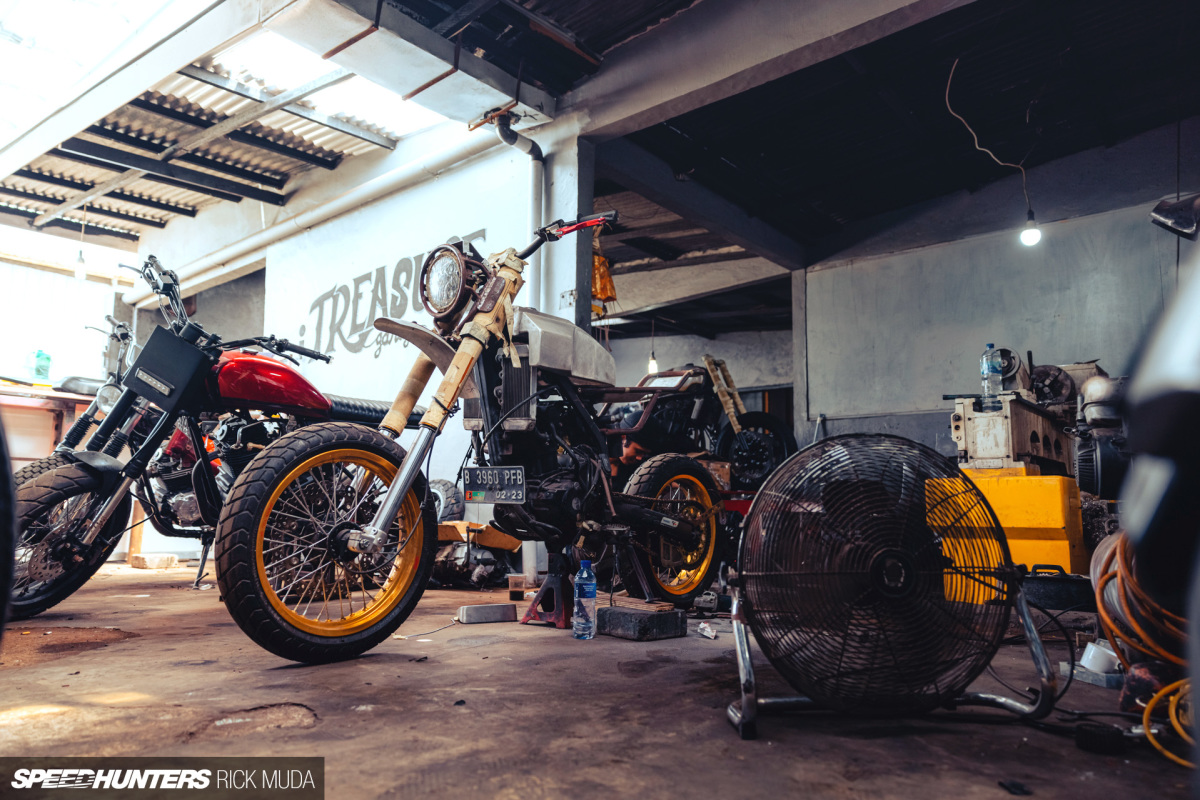 Speedhunters_Treasure_Garage_Bali_ARD_1028