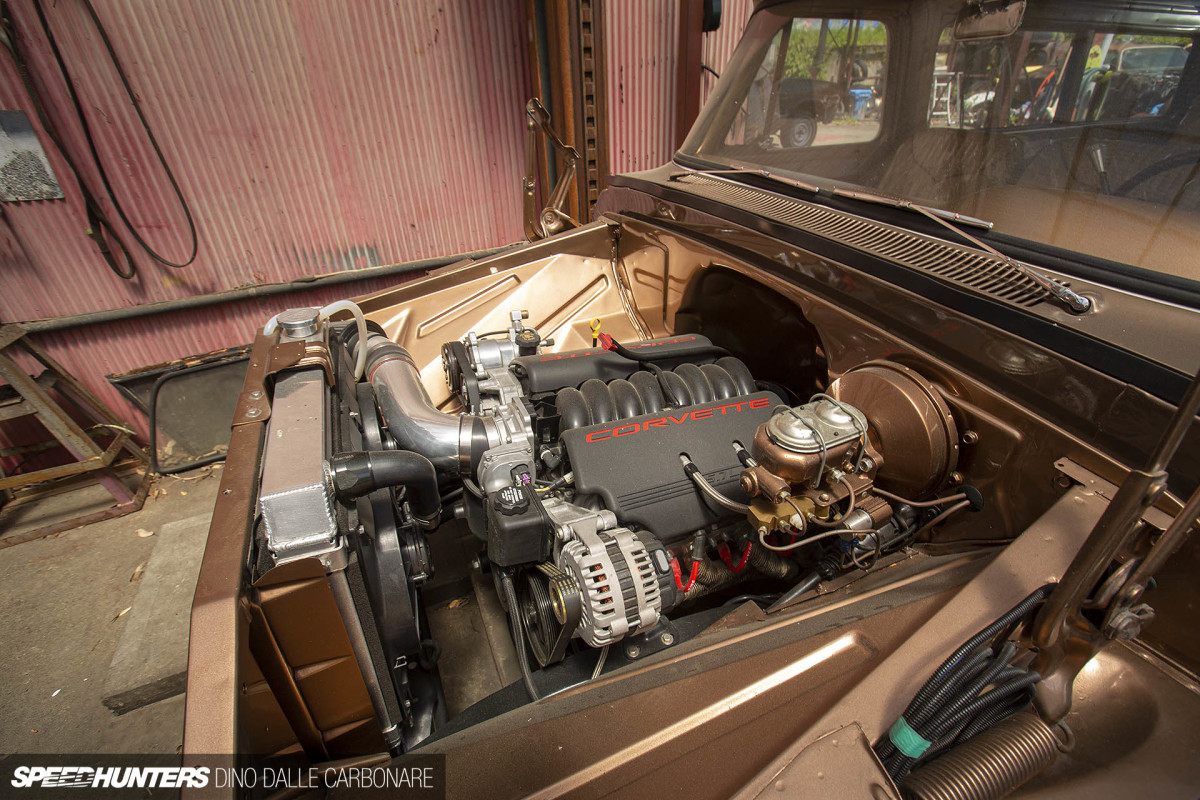 yellow_shark_dino_dalle_carbonare_07