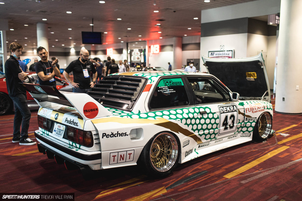 2021-SEMA-Show-Air-Lift-Performance_Trevor-Ryan-Speedhunters_003_9647