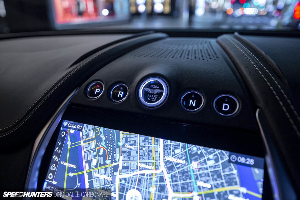 aston_martin_dbx_dino_dalle_carbonare_10