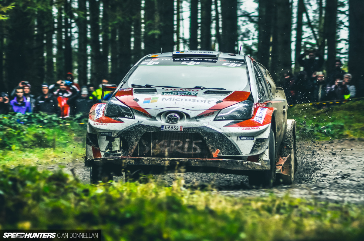 Looking_to_22_Pic_By_Cian_Don (4)